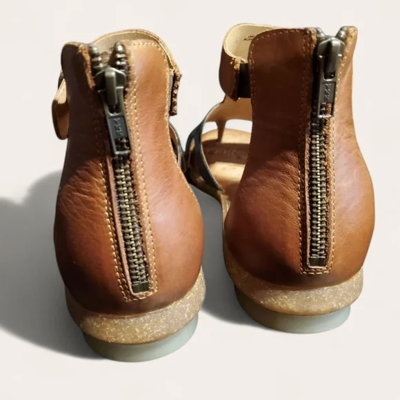 Born Selby Leather Slingback Sandals in Navy with Brown Size 11 - Picture 3 of 9